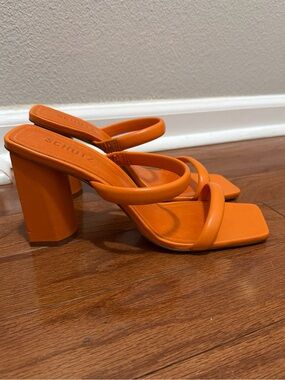 Schutz Ully Deluxe Nappa Leather Sandal Orange Sz 10B